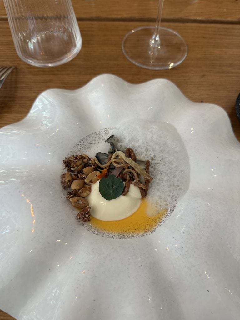 Huître et amandes chez Anona